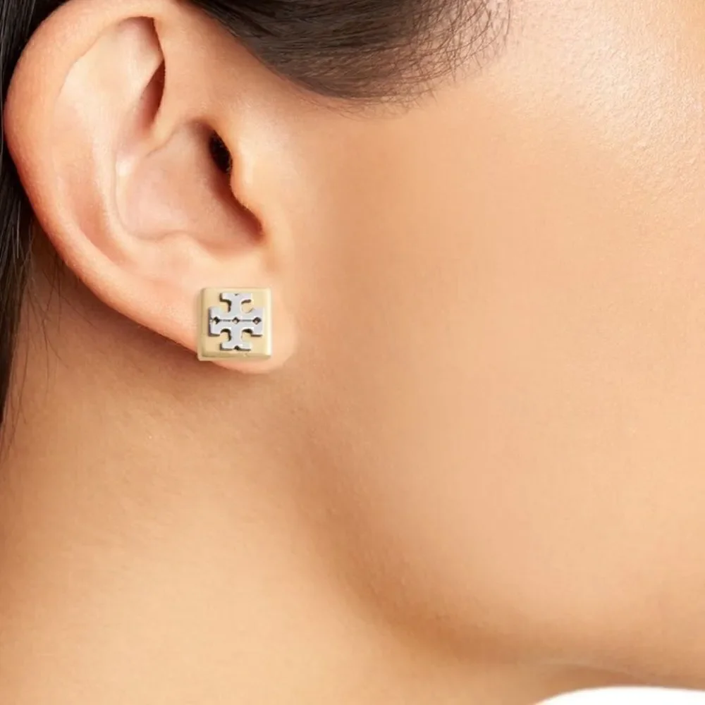 TORY BURCH COLOR BLOCK TWO TONE STUD EARRINGS